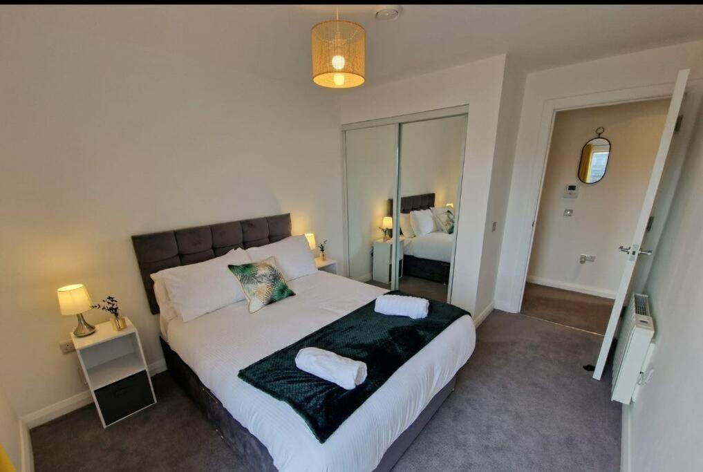 Modern Apartment, Sleeps 6, Belfast City Centre Luaran gambar